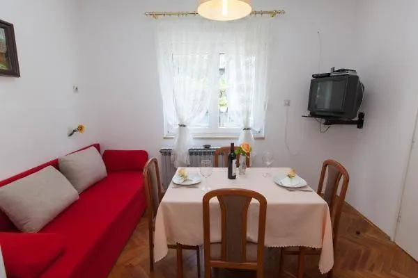 Apartments Bujan Crikvenica 0*,